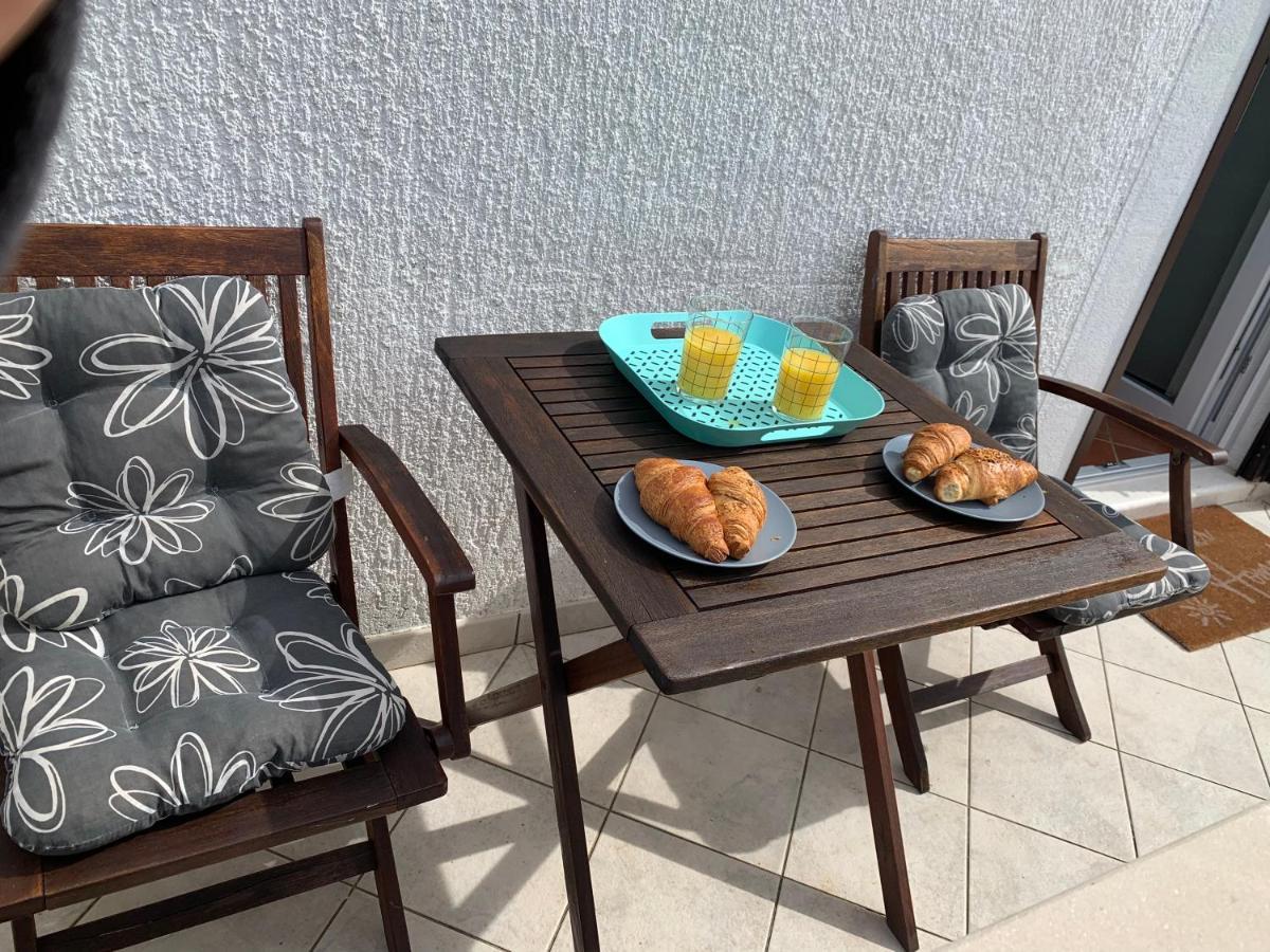Seaside Apartments Petar Krk Town Exterior foto